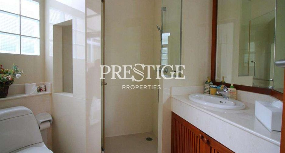 For sale 3 bedrooms house in Sattahip, Chonburi