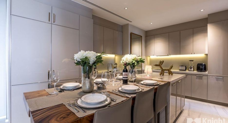 For sale 2 bedrooms condo in Khlong Toei, Bangkok