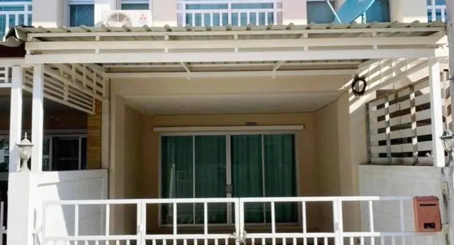 For rent 3 bed townhouse in Hua Hin, Prachuap Khiri Khan