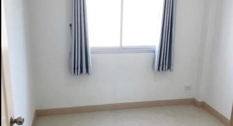 For rent 3 bed townhouse in Hua Hin, Prachuap Khiri Khan