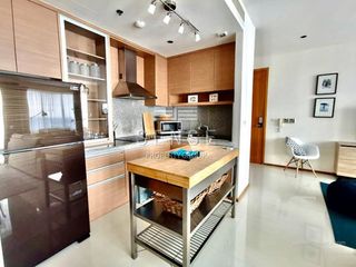 For rent 2 bed condo in Khlong Toei, Bangkok