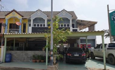 For sale 4 bedrooms townhouse in Mueang Phetchaburi, Phetchaburi
