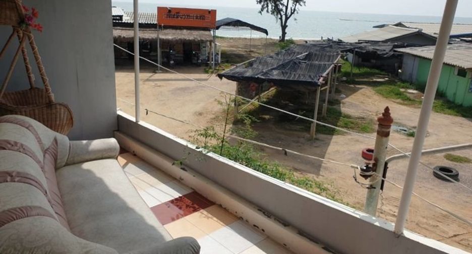 For sale 4 bedrooms townhouse in Mueang Phetchaburi, Phetchaburi