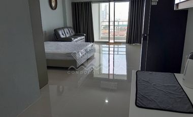 For sale スタジオ condo in Pratumnak, Pattaya