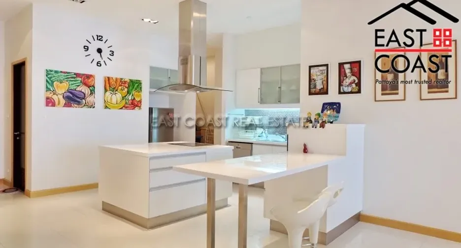 For sale 3 bedrooms condo in Jomtien, Pattaya