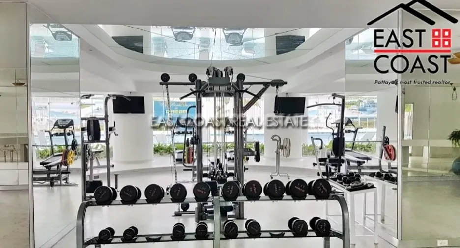 For sale 3 bedrooms condo in Jomtien, Pattaya