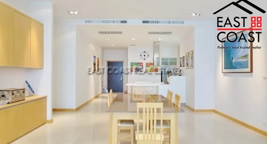 For sale 3 bedrooms condo in Jomtien, Pattaya