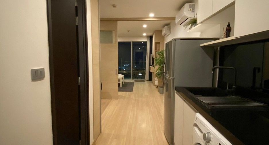 For sale 1 bed apartment in Khlong Toei, Bangkok