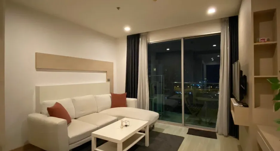For sale 1 bed apartment in Khlong Toei, Bangkok