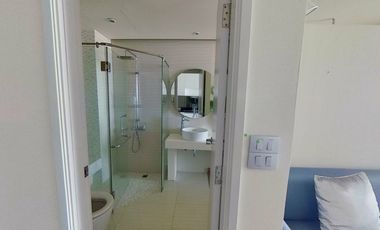 For sale 1 bed condo in Khlong Toei, Bangkok