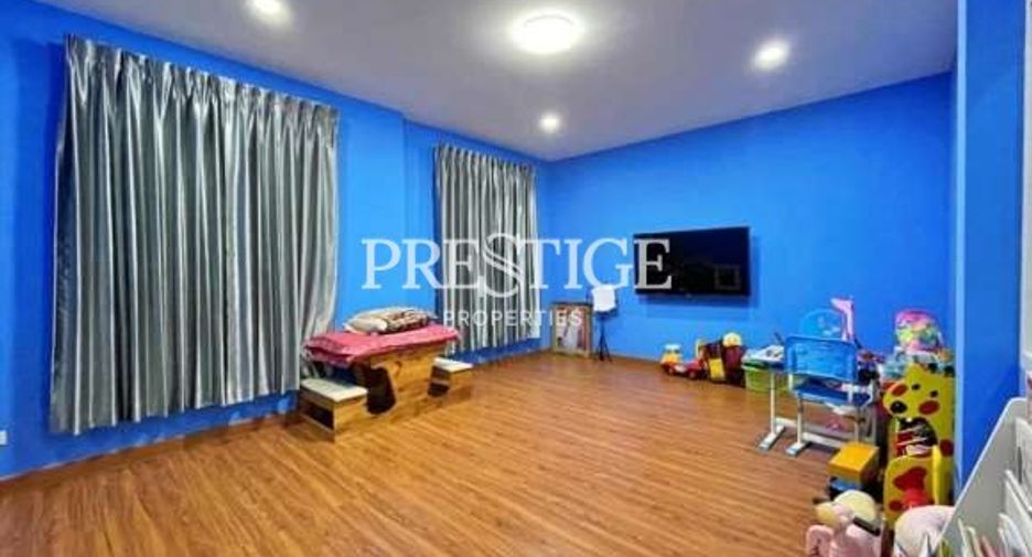 Haus zum Kauf mit 4 Zimmer in Bang Lamung, Chonburi