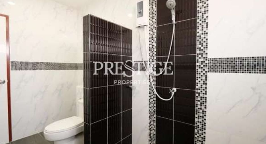 Haus zum Kauf mit 4 Zimmer in Bang Lamung, Chonburi