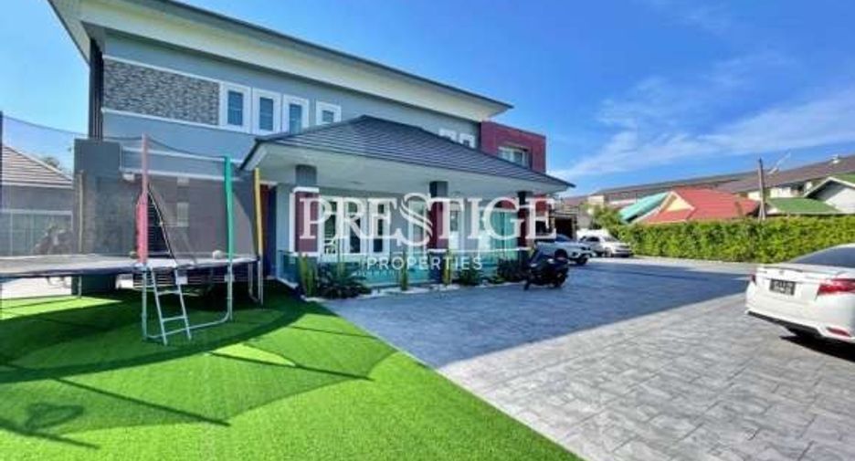 Haus zum Kauf mit 4 Zimmer in Bang Lamung, Chonburi