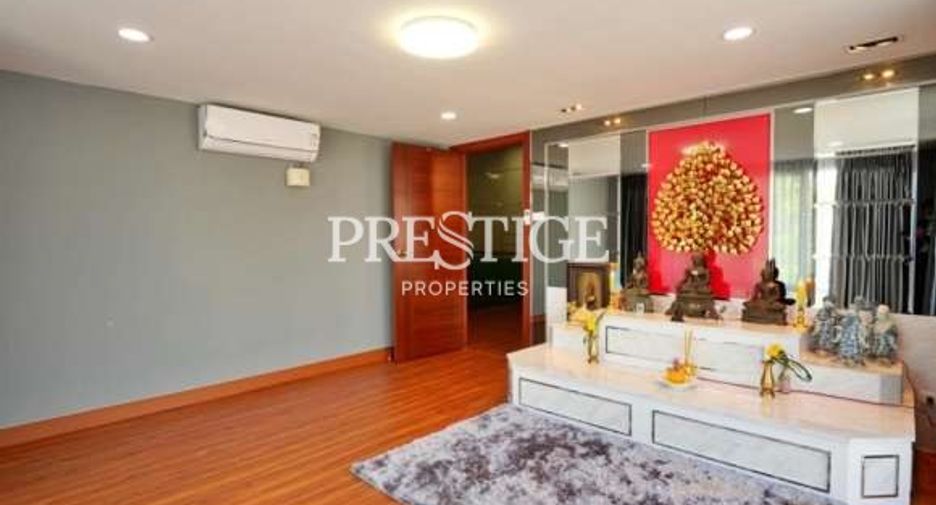 Haus zum Kauf mit 4 Zimmer in Bang Lamung, Chonburi