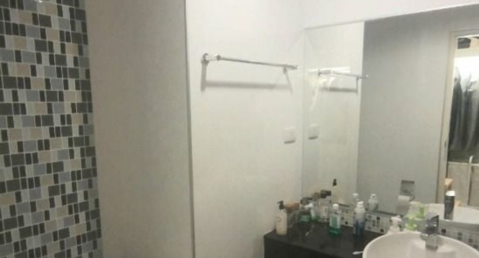 For sale 2 bed condo in Bang Kapi, Bangkok