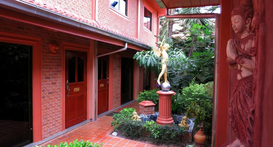 出售 10 卧室 商业空间 在 Bang Lamung, Chon Buri