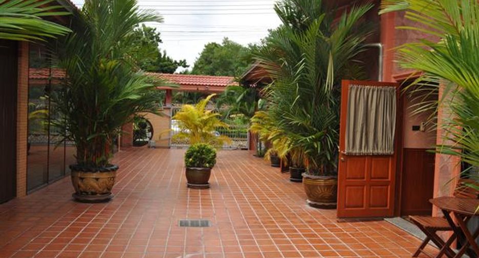 出售 10 卧室 商业空间 在 Bang Lamung, Chon Buri