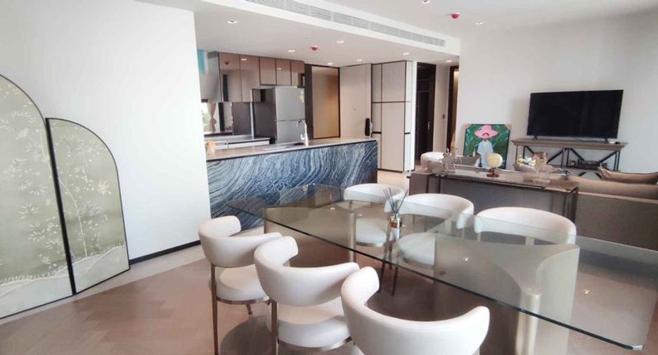 For rent 2 bed condo in Watthana, Bangkok
