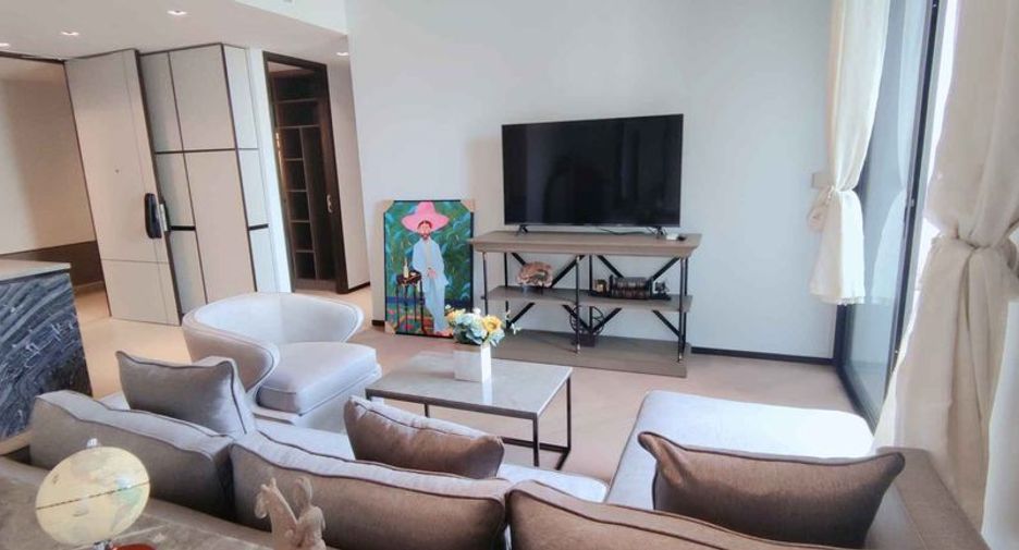 For rent 2 bed condo in Watthana, Bangkok