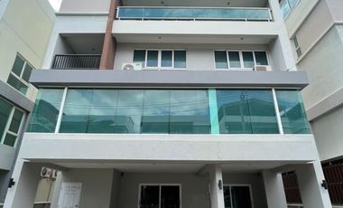 出租 办公室 在 Bang Phli, Samut Prakan