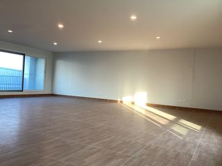 出租 办公室 在 Bang Phli, Samut Prakan