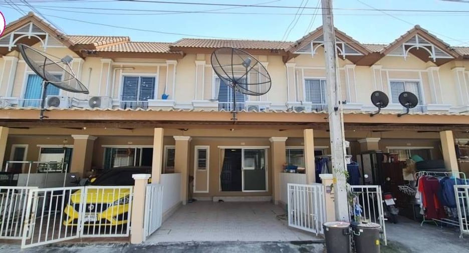 For sale 2 bed townhouse in Phan Thong, Chonburi
