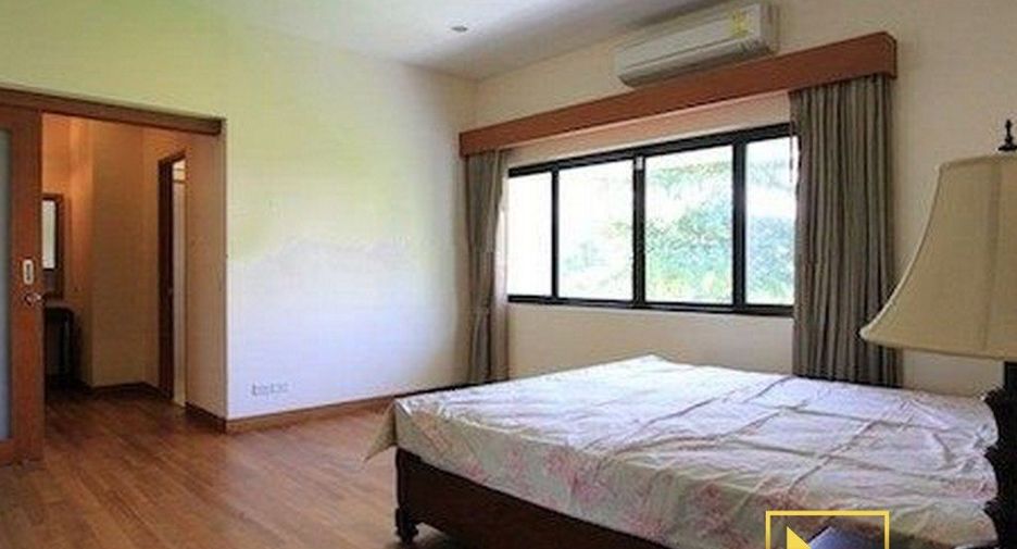 For rent 4 bed house in Watthana, Bangkok