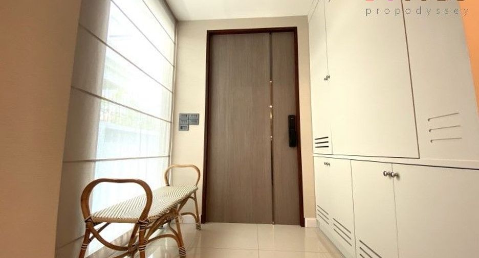 Продажа 4 спальни дом в Щаттхана, Бангкок