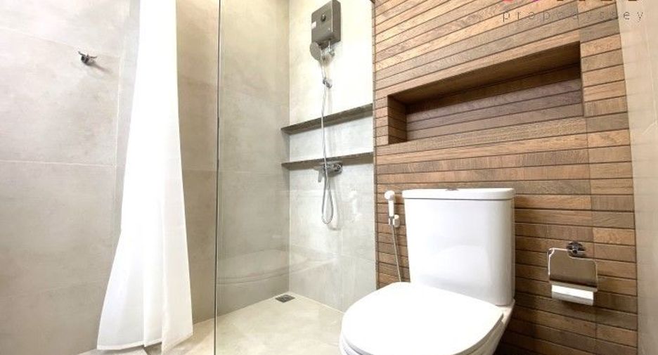 Продажа 4 спальни дом в Щаттхана, Бангкок