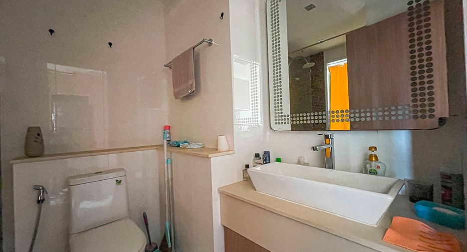 For sale 1 bed condo in Bang Lamung, Chonburi