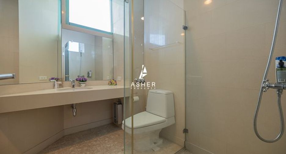Condo en alquiler de 2 habitaciones en Bang Kho Laem, Bangkok