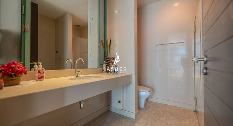 Condo en alquiler de 2 habitaciones en Bang Kho Laem, Bangkok