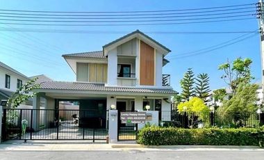 For sale 3 bedrooms house in Si Racha, Chonburi