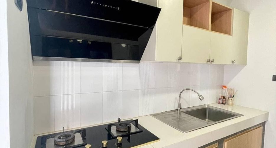 For sale 3 bedrooms house in Si Racha, Chonburi
