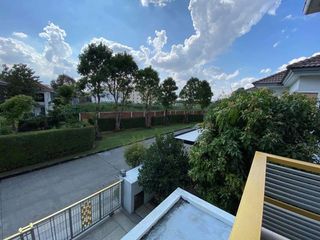 出售 4 卧室 独立屋 在 Mueang Nonthaburi, Nonthaburi