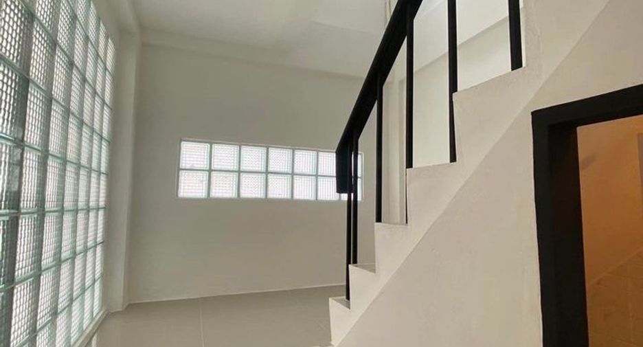 For sale 2 Beds house in Lat Phrao, Bangkok