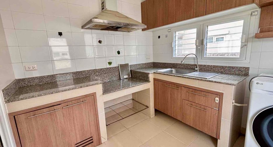 For rent 3 bedrooms house in Bang Phli, Samut Prakan