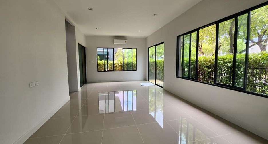 For sale 3 bedrooms house in Bang Phli, Samut Prakan
