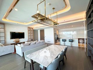 For rent 3 bed condo in Watthana, Bangkok