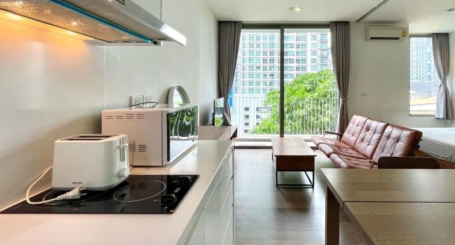For rent and for sale 1 bed condo in Sathon, Bangkok