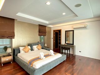 For rent 3 bedrooms villa in Mueang Phuket, Phuket