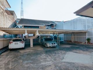 For rent 4 ベッドルーム house in Phaya Thai, Bangkok