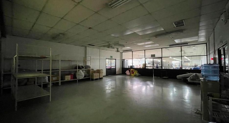 For rent warehouse in Uthai, Phra Nakhon Si Ayutthaya