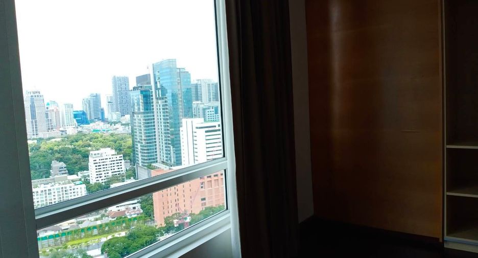 For rent and for sale 3 bedrooms condo in Pathum Wan, Bangkok