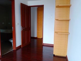 For rent and for sale 3 bedrooms condo in Pathum Wan, Bangkok