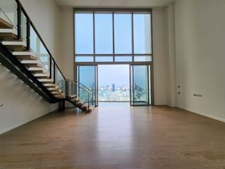 For sale 4 bed condo in Khlong San, Bangkok