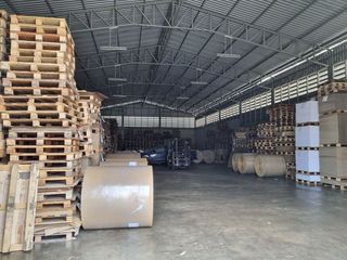 For sale 4 bed warehouse in Mueang Samut Prakan, Samut Prakan