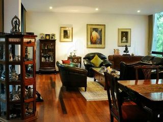 For rent 4 bedrooms house in Watthana, Bangkok