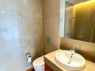 Condo en alquiler de 3 habitaciones en Sathon, Bangkok