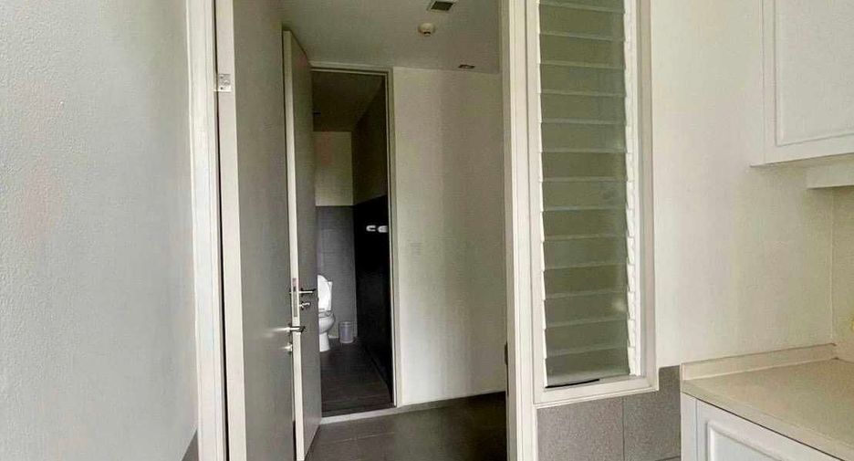 À louer 3 chambres condo à Sathon, Bangkok
